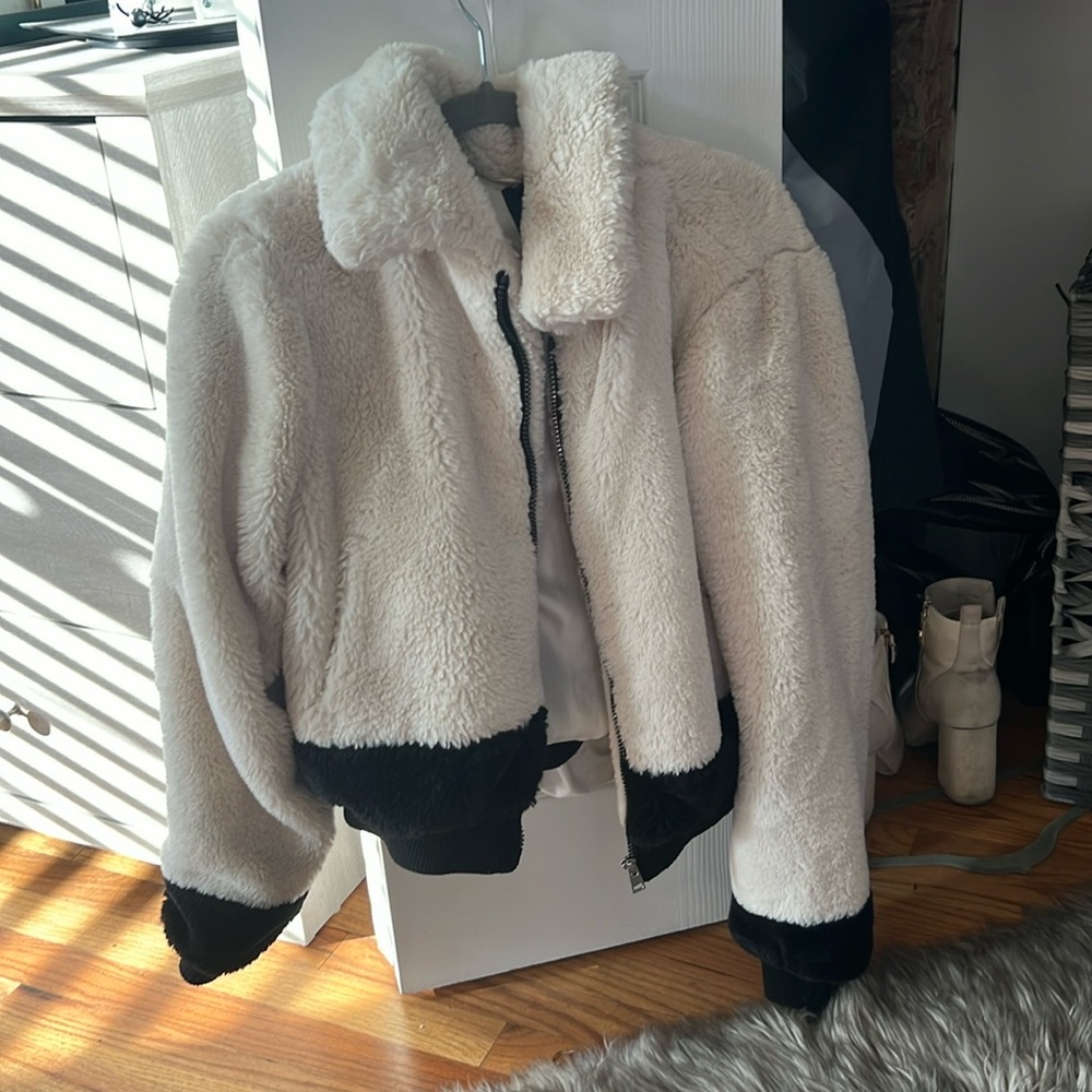 Pull and Bear bomber